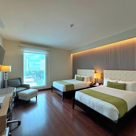 מלון Ramada Plaza By Wyndham Panama Punta Pacifica מראה חיצוני תמונה