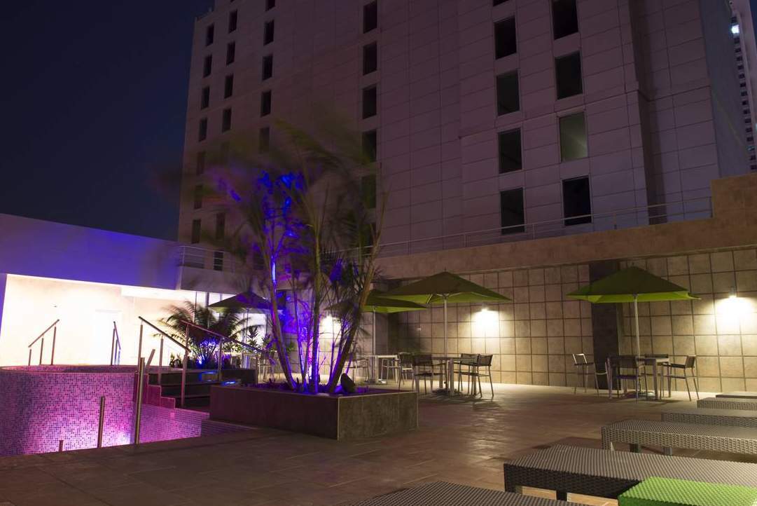 מלון Ramada Plaza By Wyndham Panama Punta Pacifica מראה חיצוני תמונה